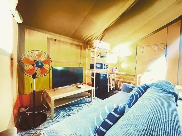 Rembulan Escape - Beachfront Safari Tent Кампунг Пенарик Экстерьер фото